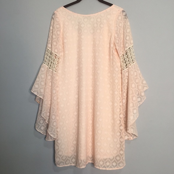 XS Va Va Joy Han pink bell sleeve dress - Picture 6 of 6